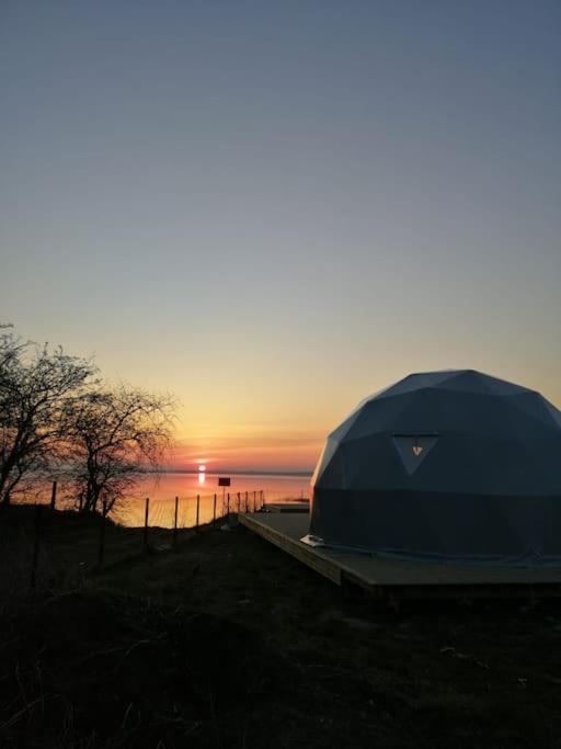 Hotel Beautiful Located Dome Wapnica  Esterno foto